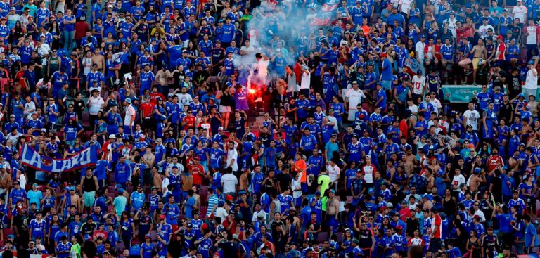 hinchada-universidad-de-chile