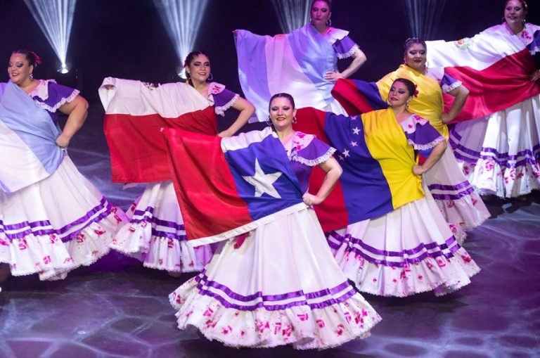 Foto Latino